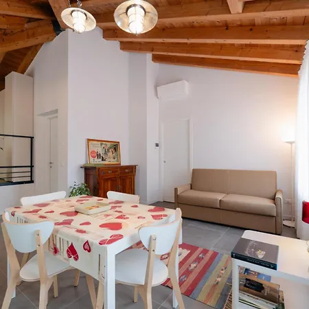 San Zen Che Ride Appartement *
